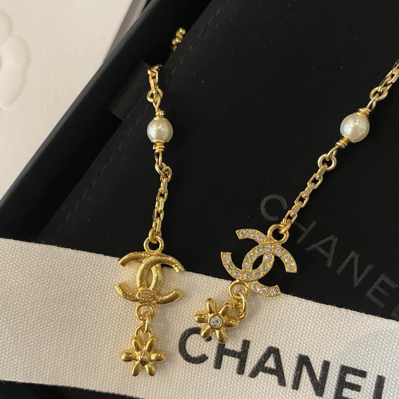 Chanel Earring