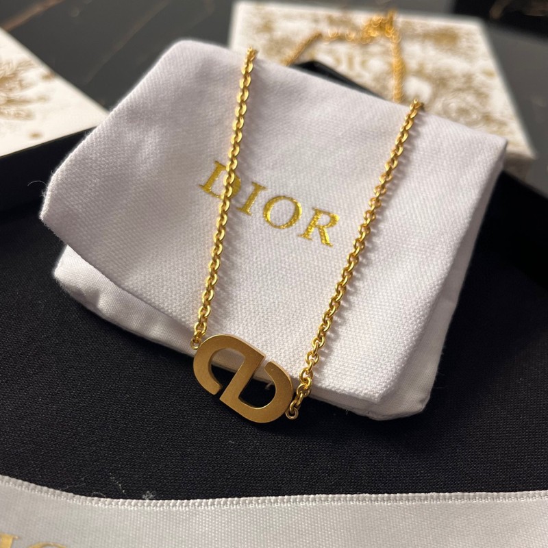 Dior Necklace / Bracelet