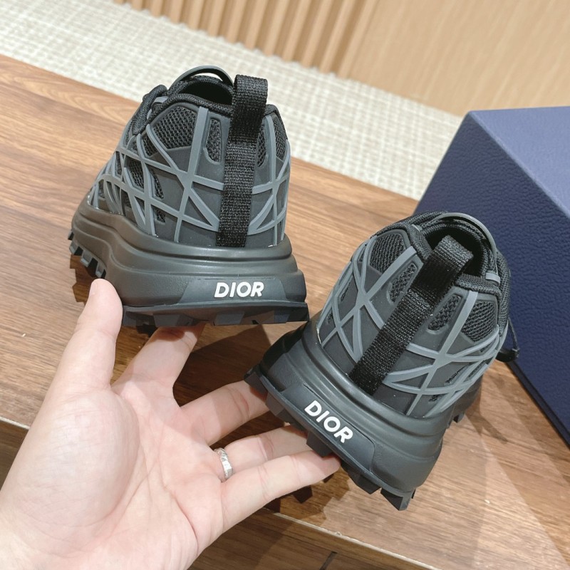 Dior Unisex Shoes B31