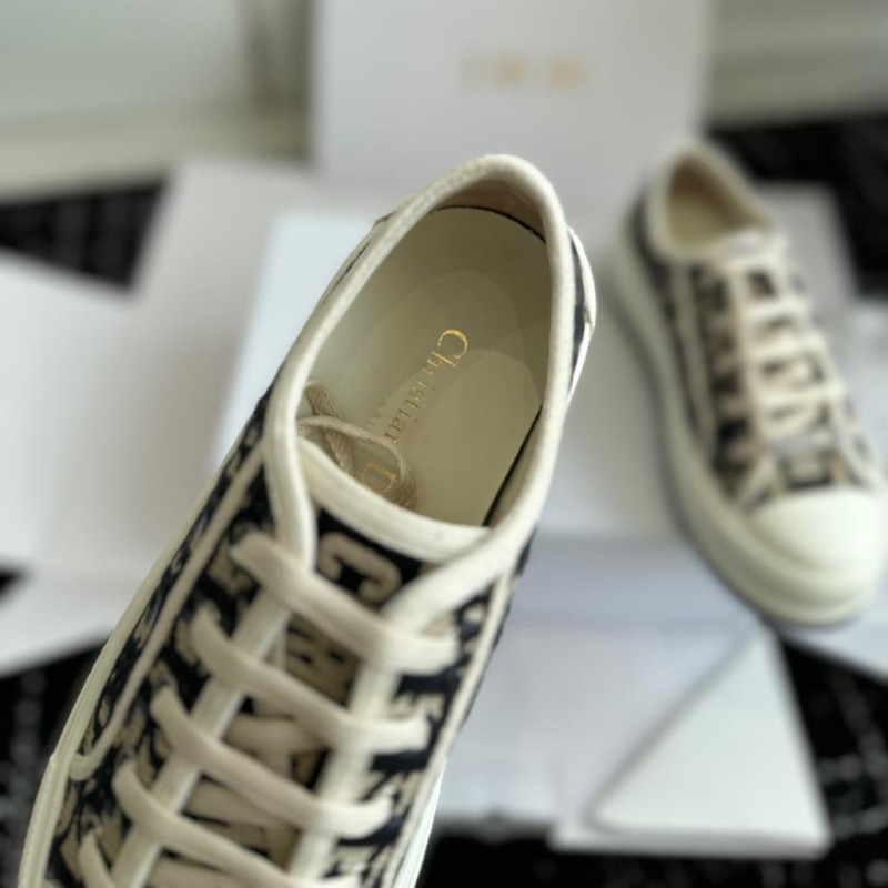 Dior Sneaker