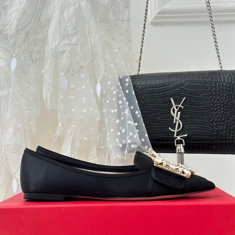 Roger Vivier Flat / Heels