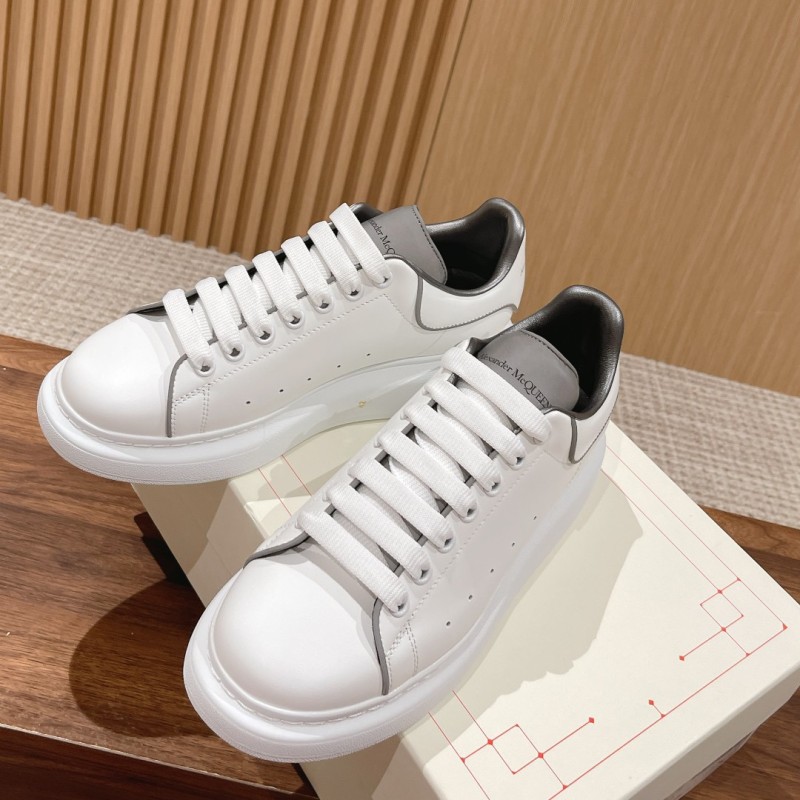 McQueen Unisex Sneaker