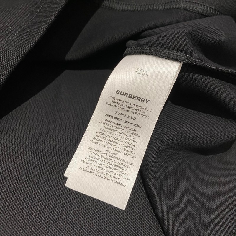 Burberry Unisex  Tee