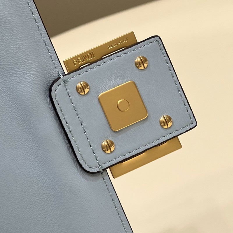 Fendi Baguette