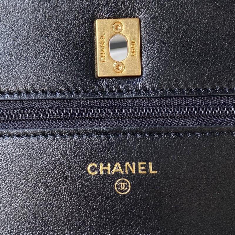 Chanel 23A WOC