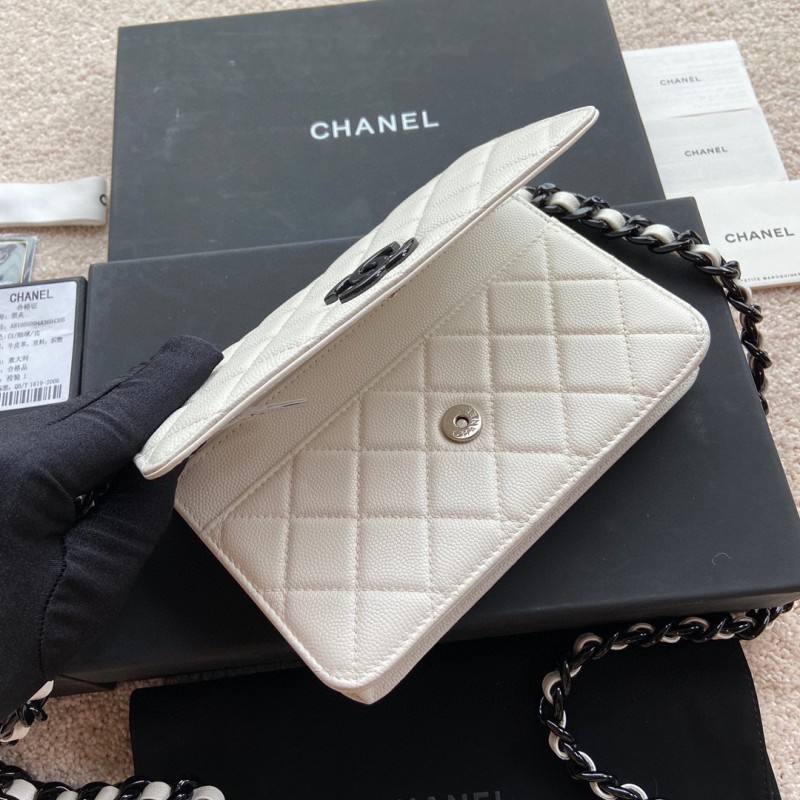 Chanel WOC