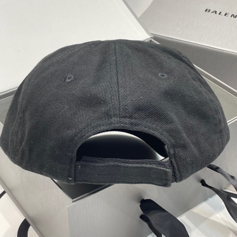 Balenciaga Cap