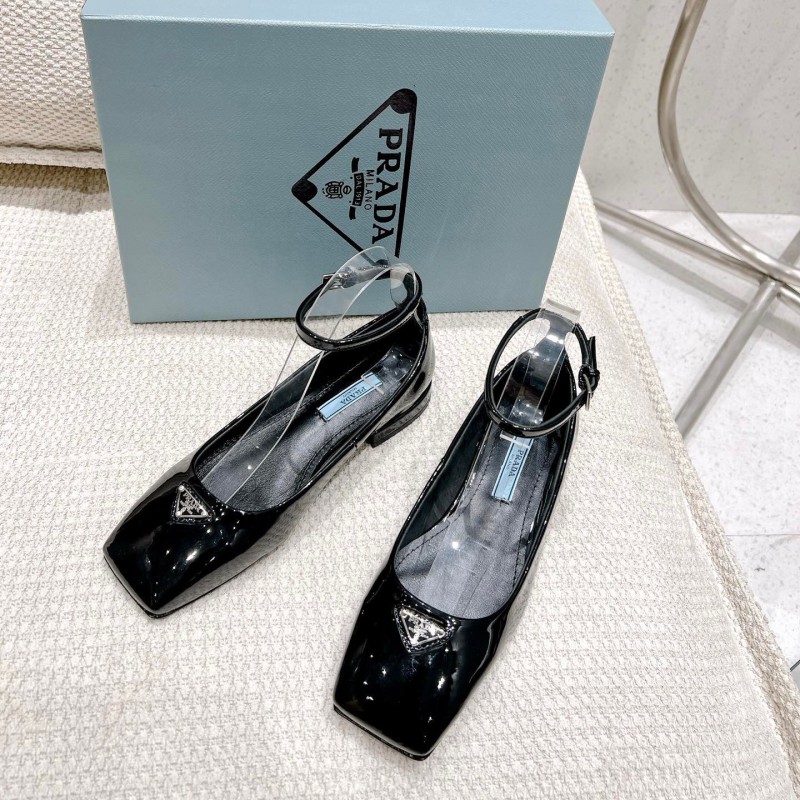 Prada Flat