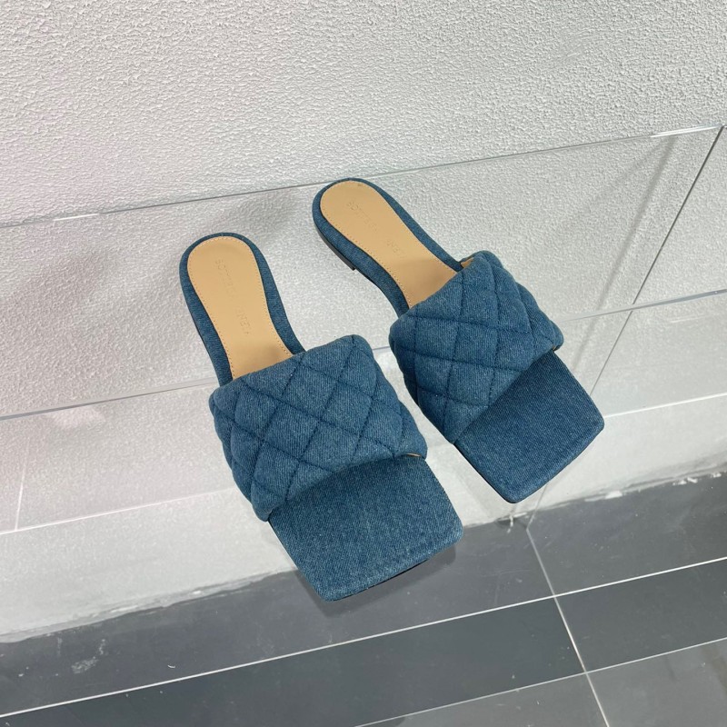 Bottega Veneta Flat