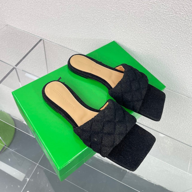 Bottega Veneta Flat