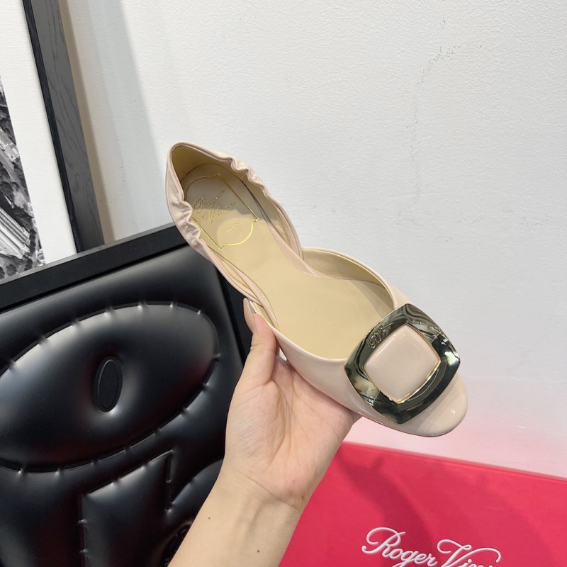 Roger Vivier Flat