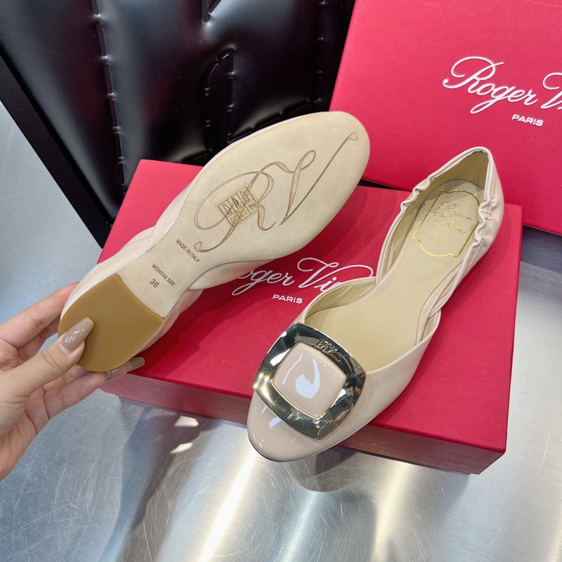 Roger Vivier Flat