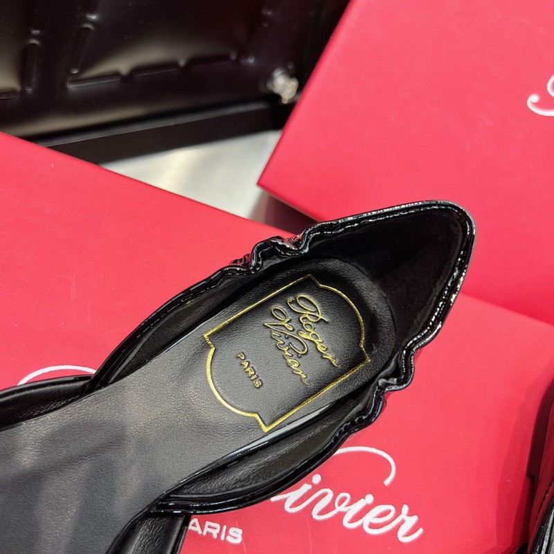 Roger Vivier Flat