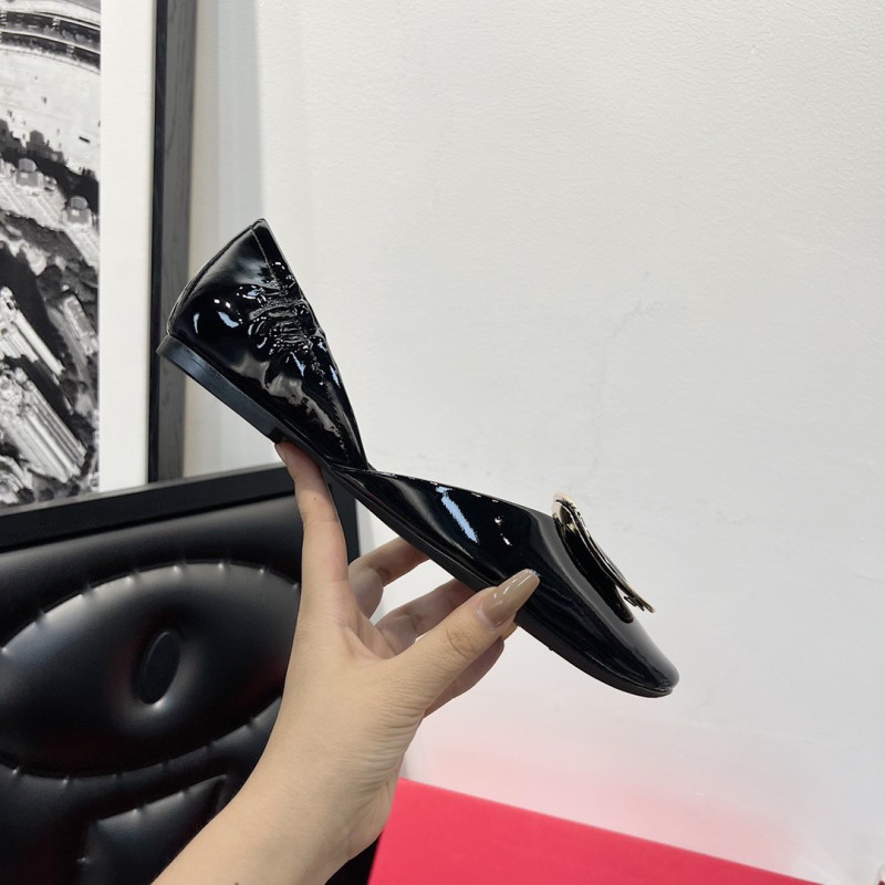 Roger Vivier Flat