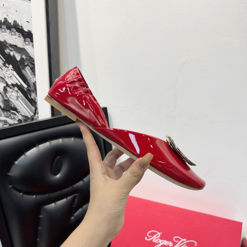 Roger Vivier Flat