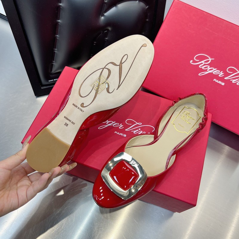 Roger Vivier Flat