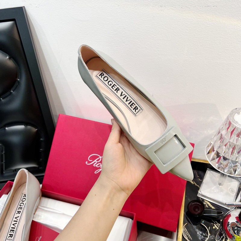 Roger Vivier Flat