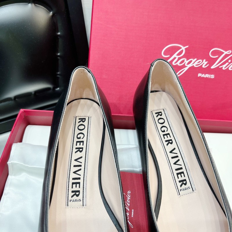 Roger Vivier Flat