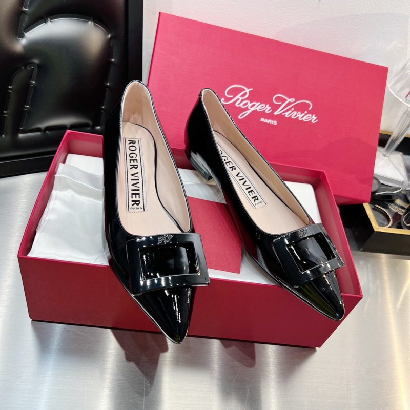 Roger Vivier Flat