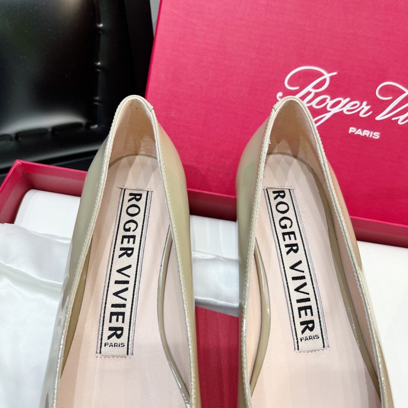 Roger Vivier Flat