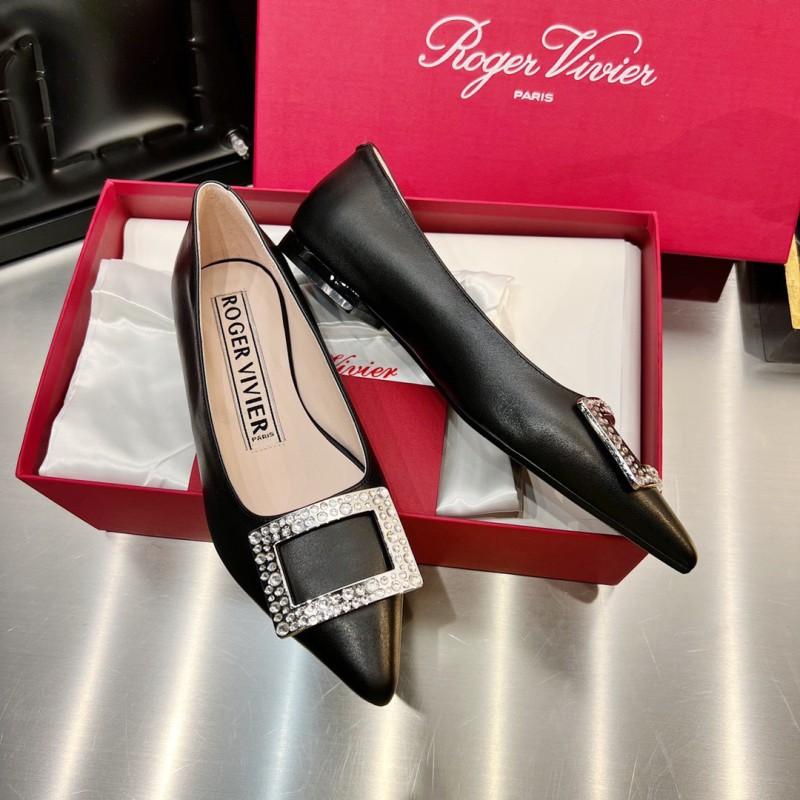 Roger Vivier Flat