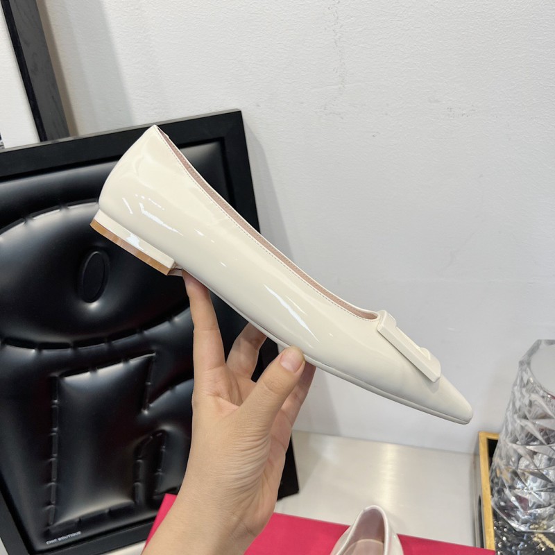 Roger Vivier Flat