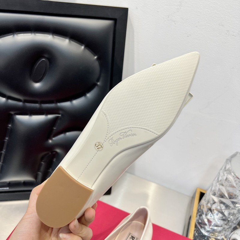 Roger Vivier Flat