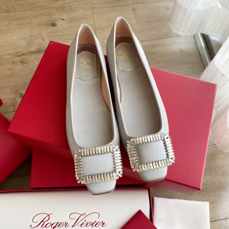 Roger Vivier Flat