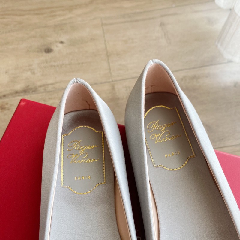 Roger Vivier Flat