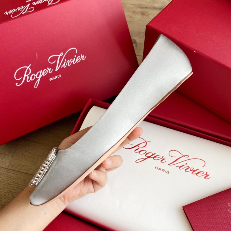 Roger Vivier Flat