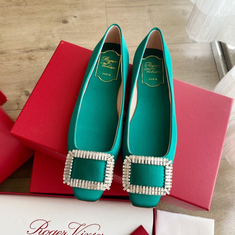 Roger Vivier Flat