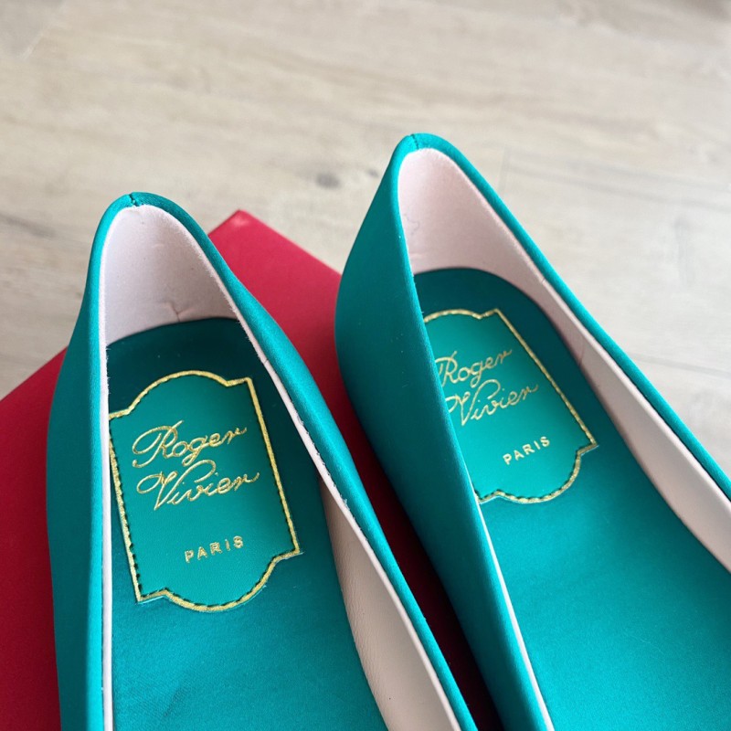 Roger Vivier Flat