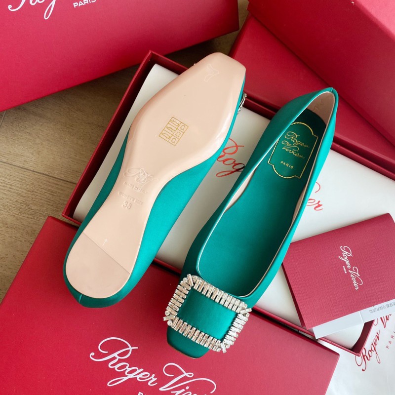 Roger Vivier Flat