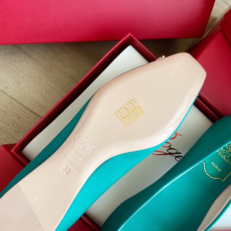 Roger Vivier Flat