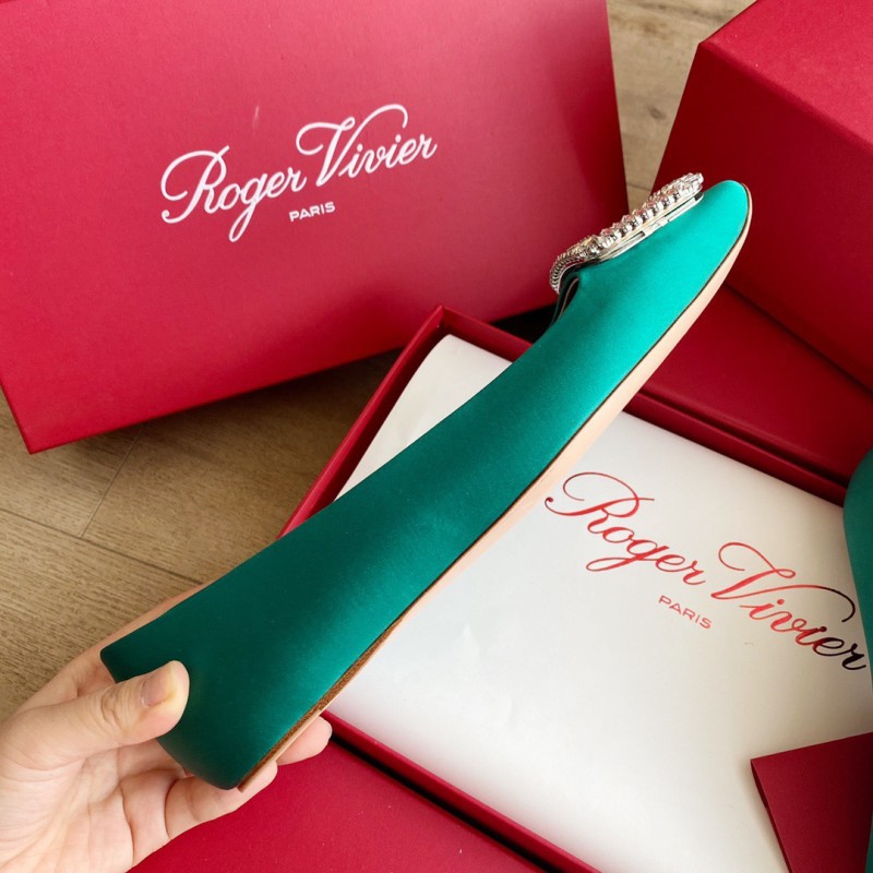 Roger Vivier Flat