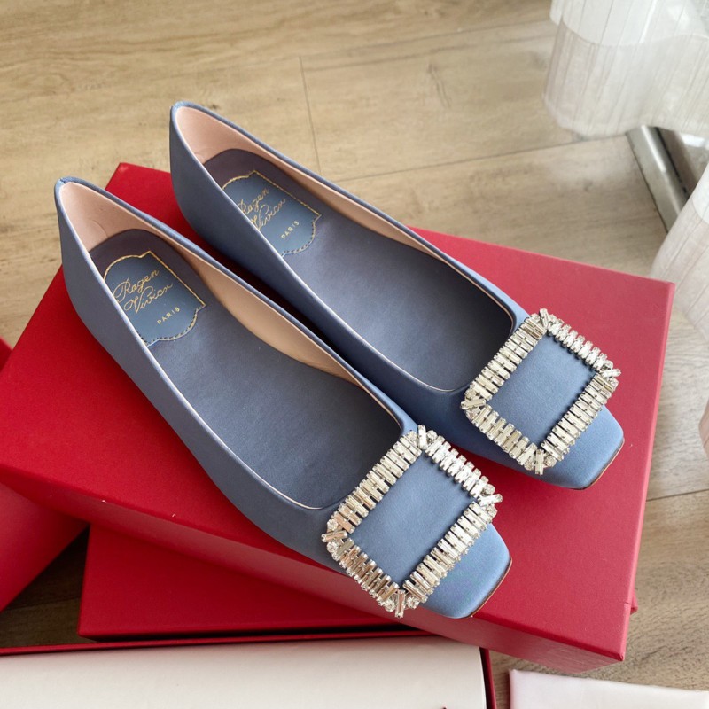 Roger Vivier Flat