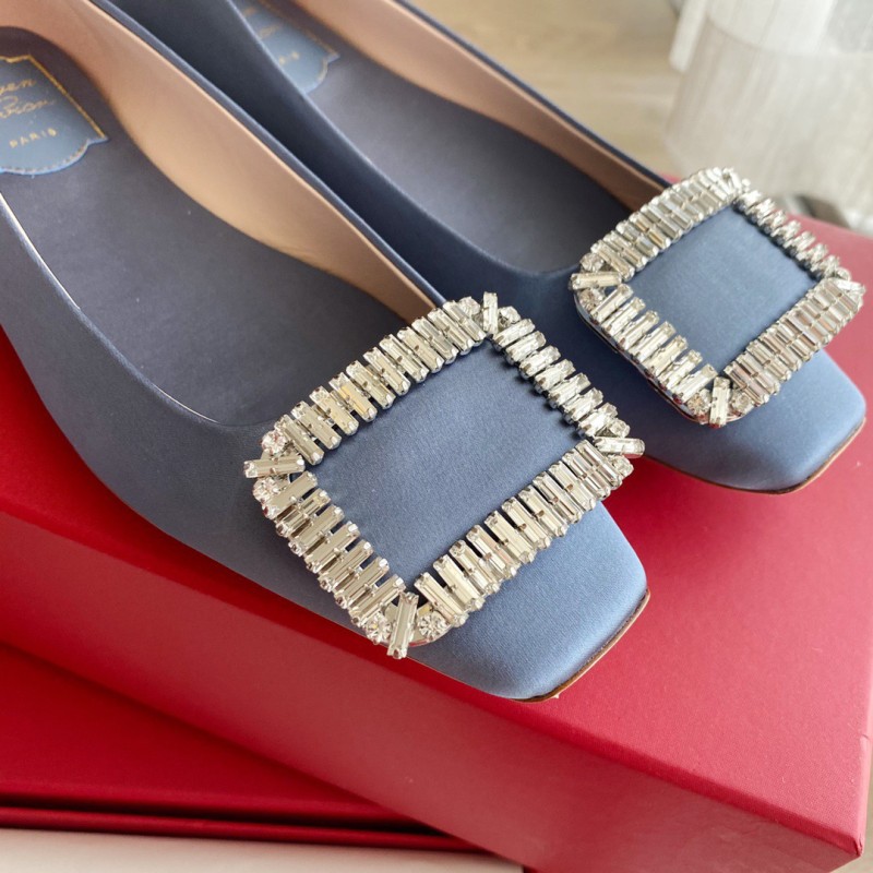 Roger Vivier Flat