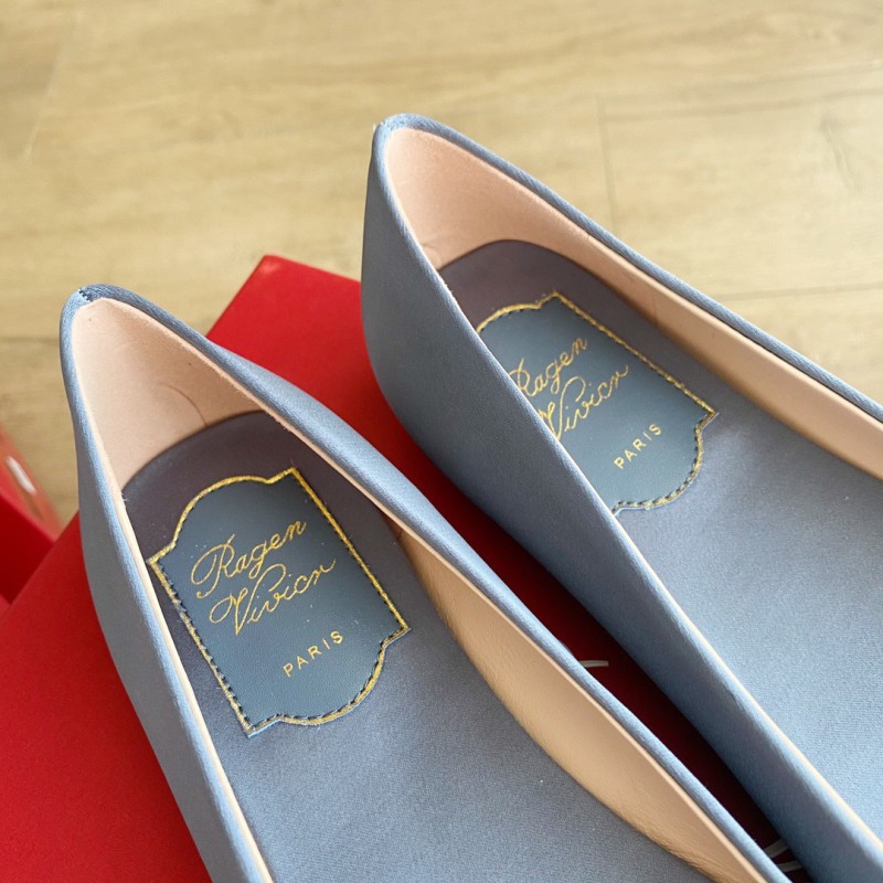 Roger Vivier Flat