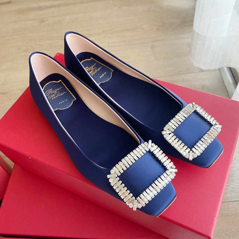 Roger Vivier Flat