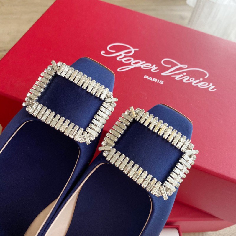 Roger Vivier Flat