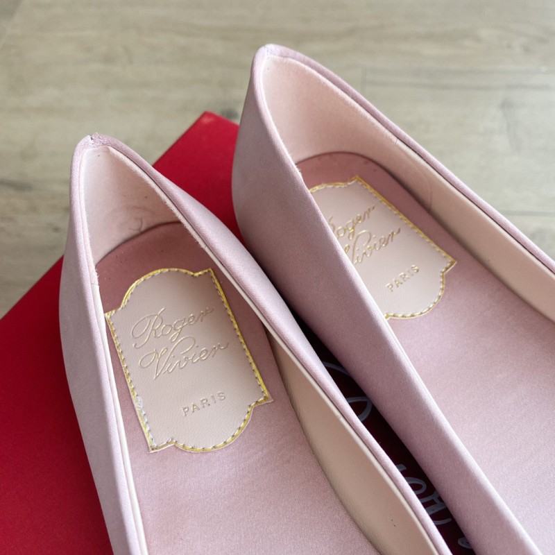 Roger Vivier Flat