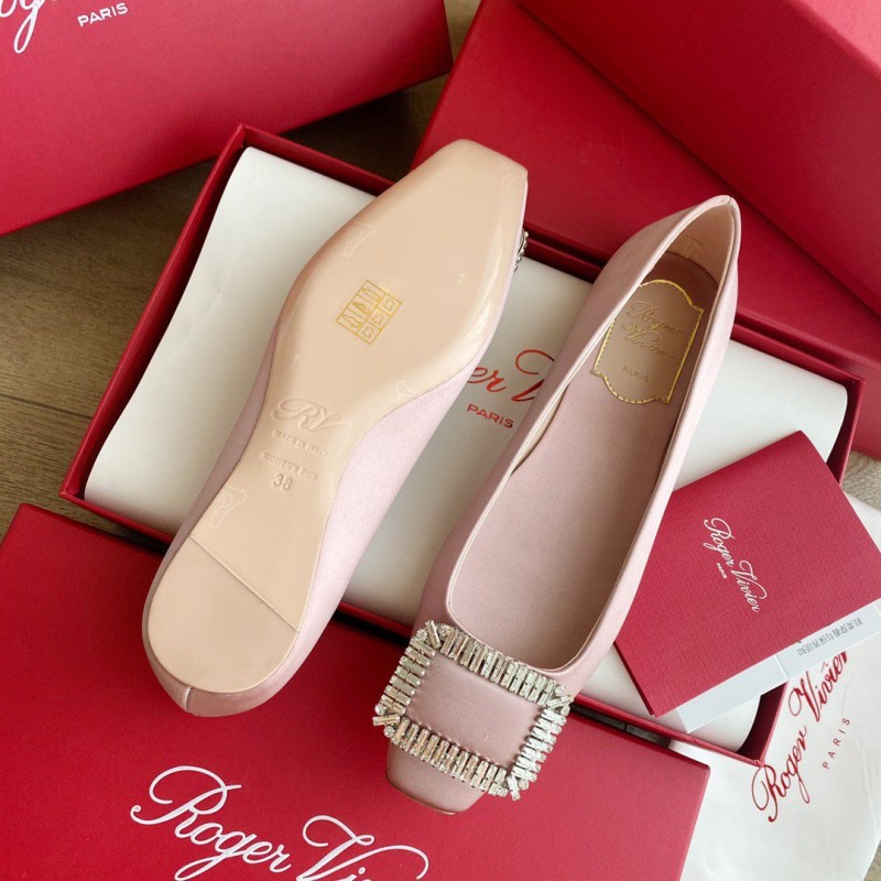 Roger Vivier Flat