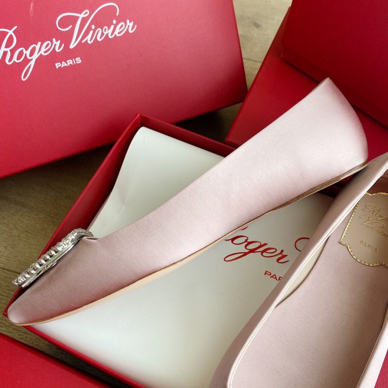 Roger Vivier Flat