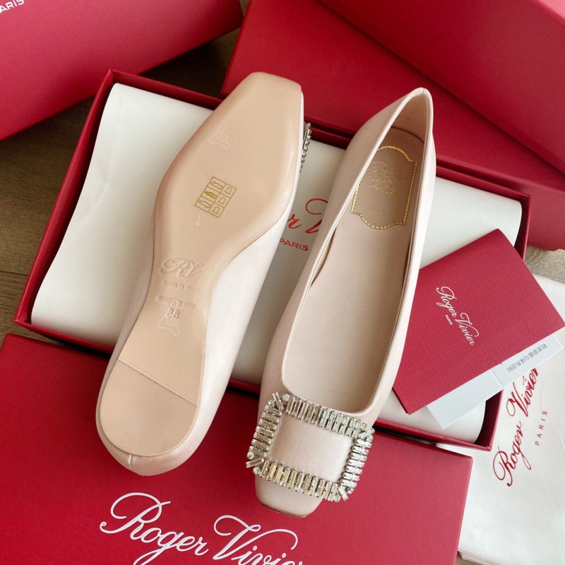 Roger Vivier Flat