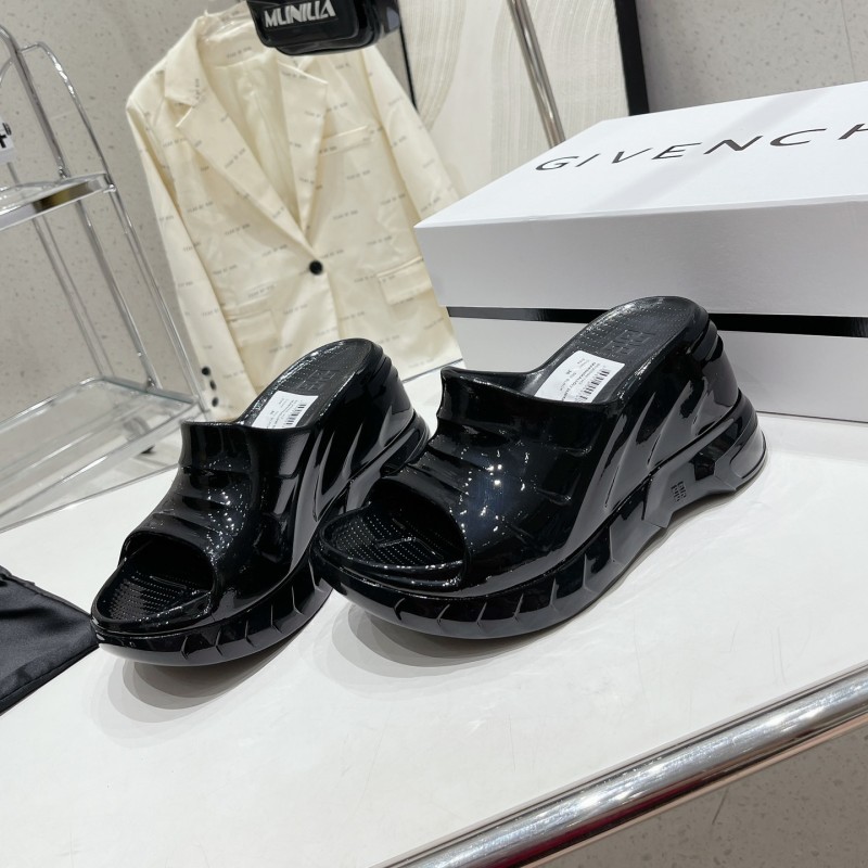 Givenchy Marchmallow Slippers