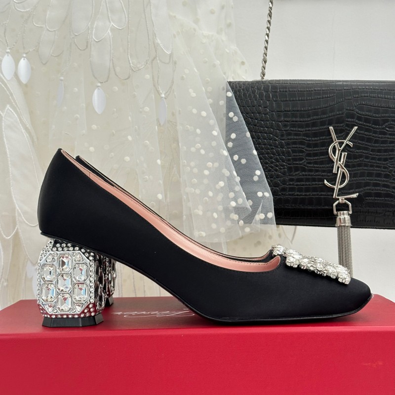 Roger Vivier Flat / Heels