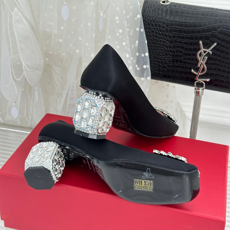 Roger Vivier Flat / Heels