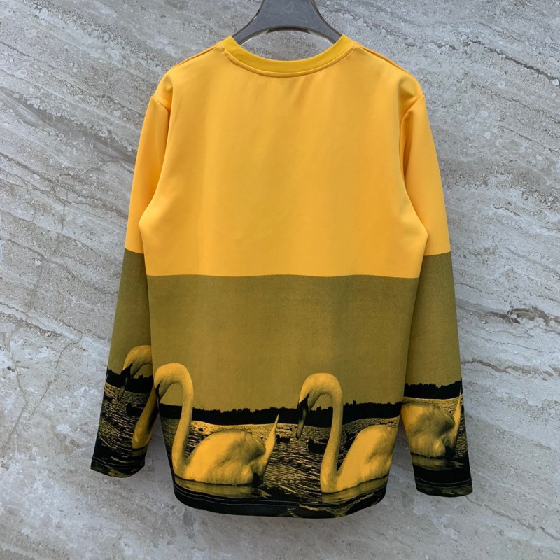 Burberry Long Sleeves Tee