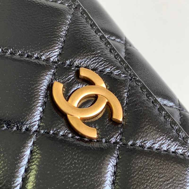 Chanel 23B Handle Flap 