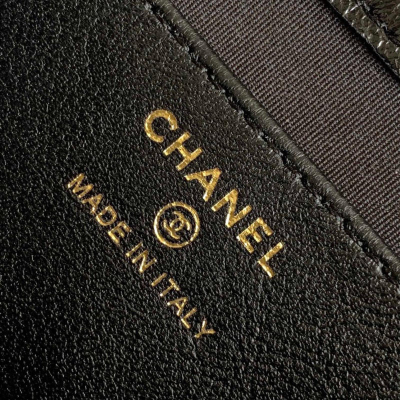 Chanel 23B Handle Flap 